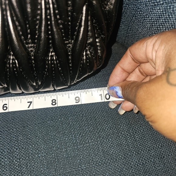 Black Textured Mini Bag with Zigzag Pattern - Picture 4 of 11